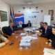 ИСТОЧНО САРАЈЕВО, 3. АПРИЛА /СРНА/ -  Руководство Општине Источна Илиџа  на састанку са  представницима пољске фирме „Пиетруча“ коју је предводио Дарко Гајић.